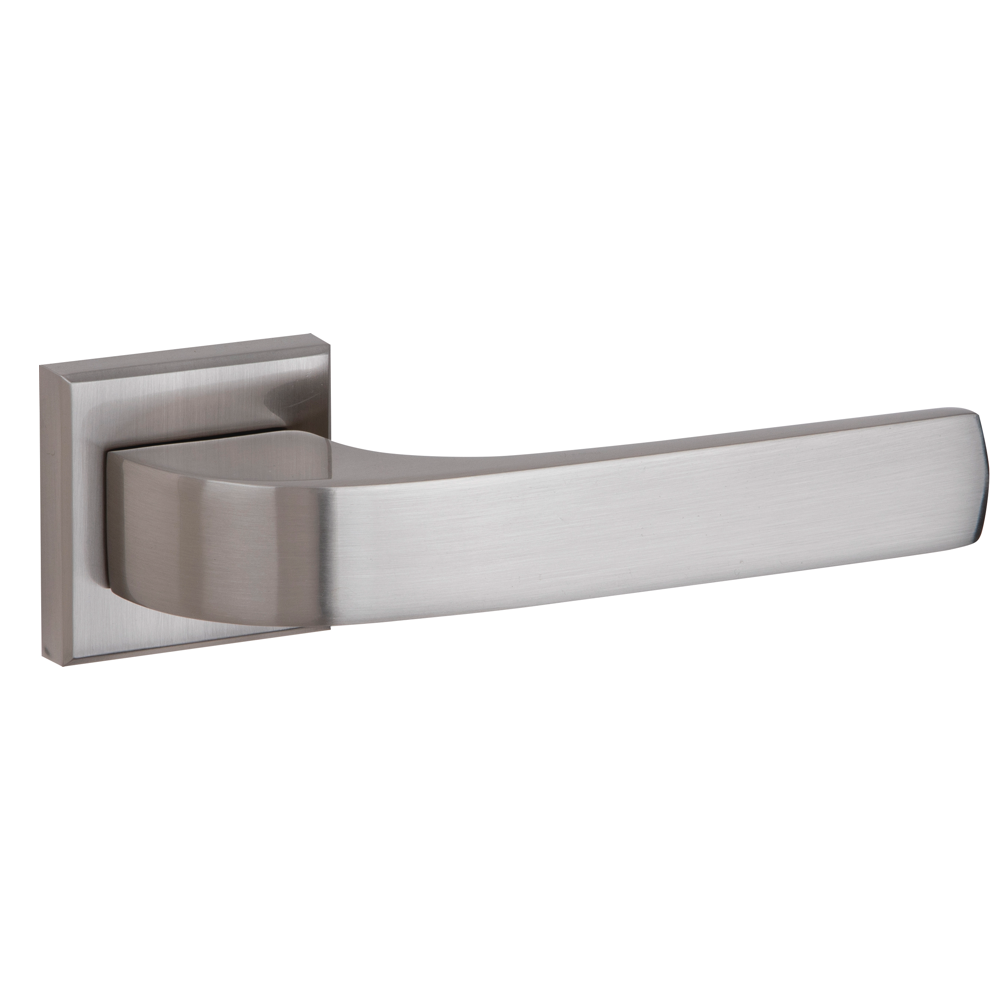 Manilla de zamak modelo 710 con roseta cuadrada en acabado níquel satinado para puertas