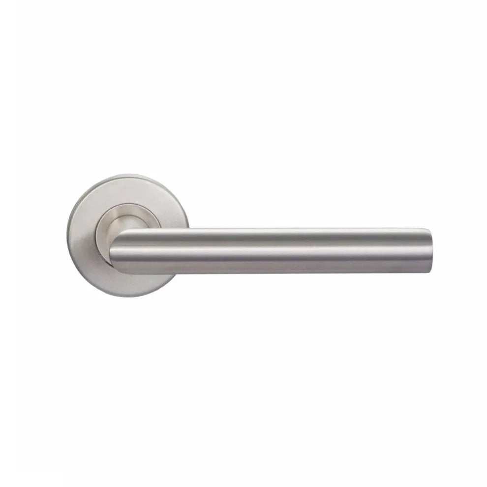 Manilla tubular Morrigan de acero inoxidable para puertas con Roseta Redonda