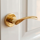 Manilla OLA de Zamak modelo '130' con Roseta Redonda acabado PVD dorado brillo