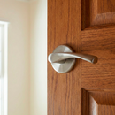 Manilla modelo 'ARI130' de aluminio tapa-pomos con roseta redonda para puertas