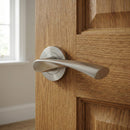 Manilla OLA '130' de zamak con Roseta Redonda en acabo níquel satinado