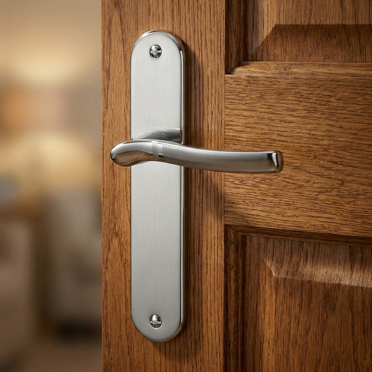 Manilla con placa ovalada y asa ondulada bicolor para puertas modelo '230'