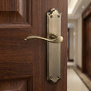 Manilla modelo '301' con placa ovalada curva de aluminio en acabado cuero para puertas