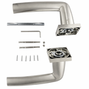 Manilla modelo '340' de zamak con roseta cuadrada en acabado níquel satinado para puertas