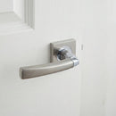 Manilla modelo '320' de zamak para puertas con Roseta Cuadrada en acabado bicolor