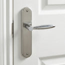 Manilla de zamak con placa ovalada acabado níquel combinado para puertas modelo '630'