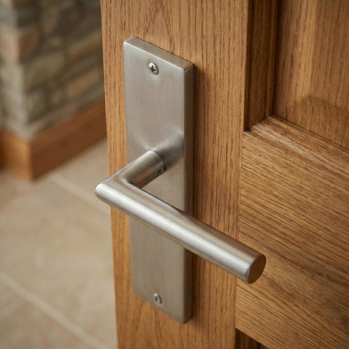 Manilla con placa rectangular de acero inoxidable para puertas modelo '503'