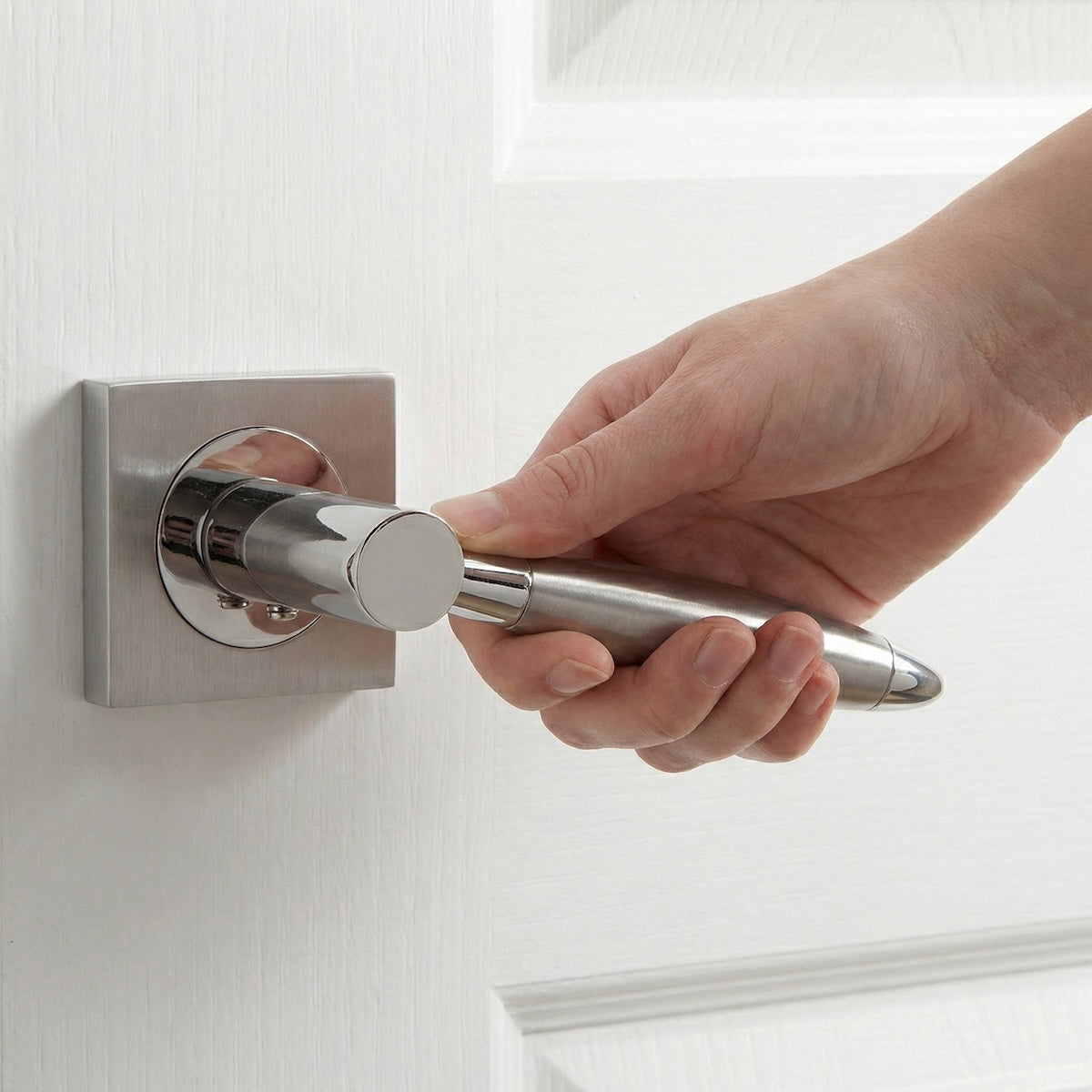 Manilla '630' de zamak con Roseta Cuadrada bicolor para puertas