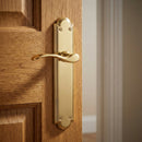 Juego de Manillas latonadas con placa ovalada para puertas