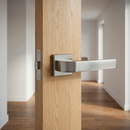 Manilla de zamak modelo 710 con roseta cuadrada en acabado níquel satinado para puertas