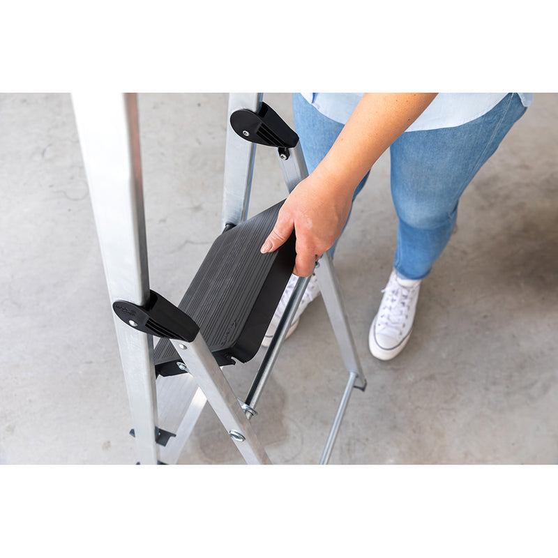 Edm 3-Step Aluminum Domestic Ladder