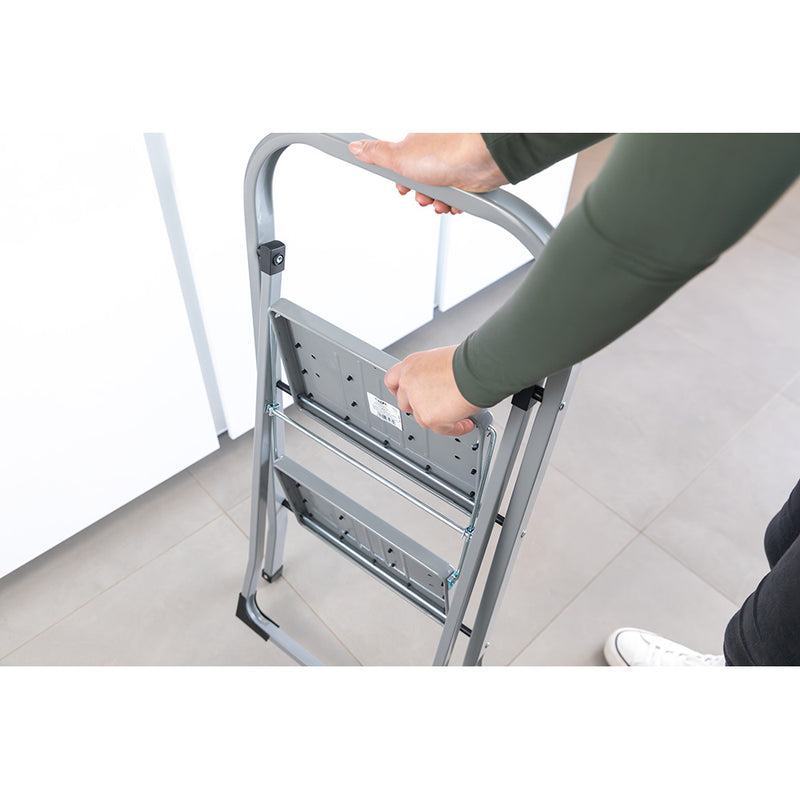 Edm 2-Step Steel Ladder