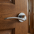 Model '930' Iris wavy zamak handle with round rosette gloss chrome finish for doors 