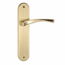 Manilla modelo '136' con placa ovalada de zamak en acabado dorado satinado