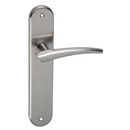 Manilla vanguardista con placa ovalada acabado níquel satinado para puertas modelo '330'