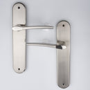 Manilla modelo '830' con placa ovalada de zamak acabado bicolor para puertas