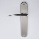 Manilla vanguardista con placa ovalada acabado níquel satinado para puertas modelo '330'