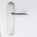 Manilla de zamak con placa ovalada acabado níquel combinado para puertas modelo '630'