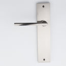 Manilla modelo '530' con placa rectangular de para puertas