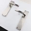 Manilla con placa rectangular de zamak acabado níquel satinado para puertas modelo '208'