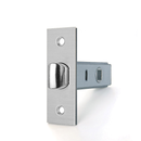 Fecho tubular quadrado com acabamento em níquel acetinado, distância entre eixos de 60mm