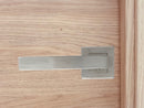 Manilla en L con roseta cuadrada de acero inoxidable para puertas de madera modelo 8003