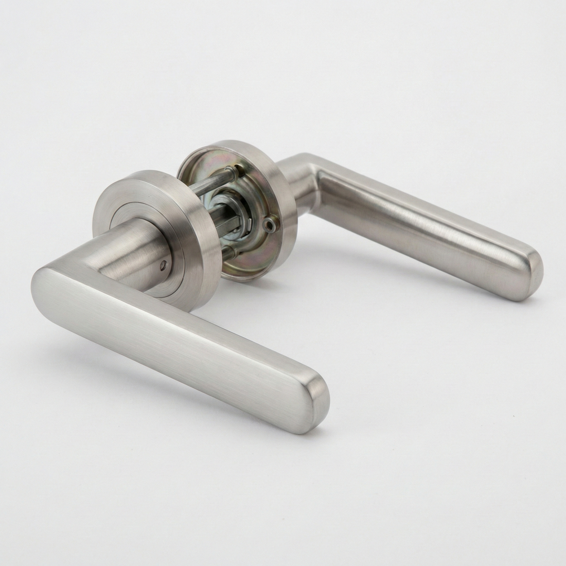 Manilla roseta redonda en Aluminio R-210 níquel satinado
