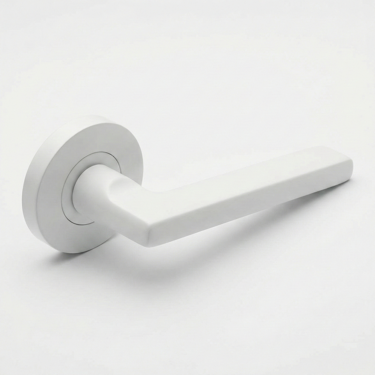 Manilla rental de aluminio con roseta redonda en acabado blanco para puertas