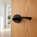 Manilla modelo '130' ola de aluminio con Roseta Redonda acabado negro para puertas