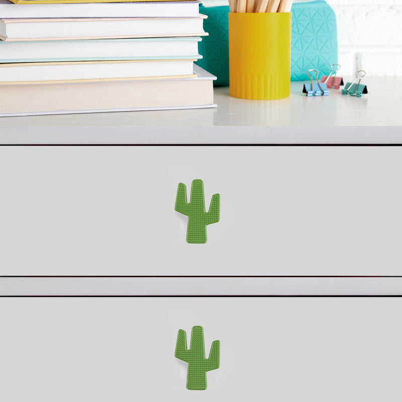 Pomo infantil de plástico verde con forma de cactus para muebles